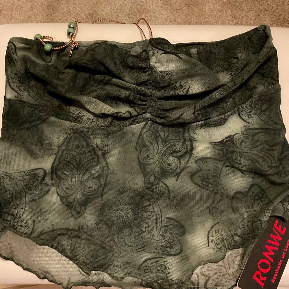 Romwe Halter Top